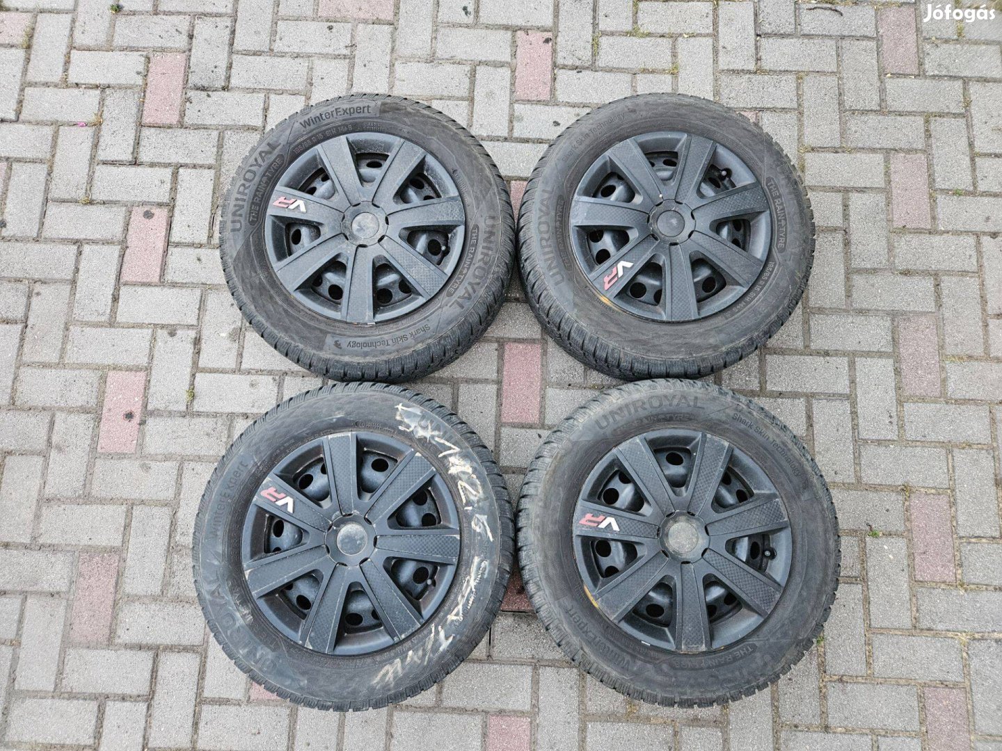 Volkswagen/Skoda/Seat lemezfelni téli gumival (5x112) 195/65 R15
