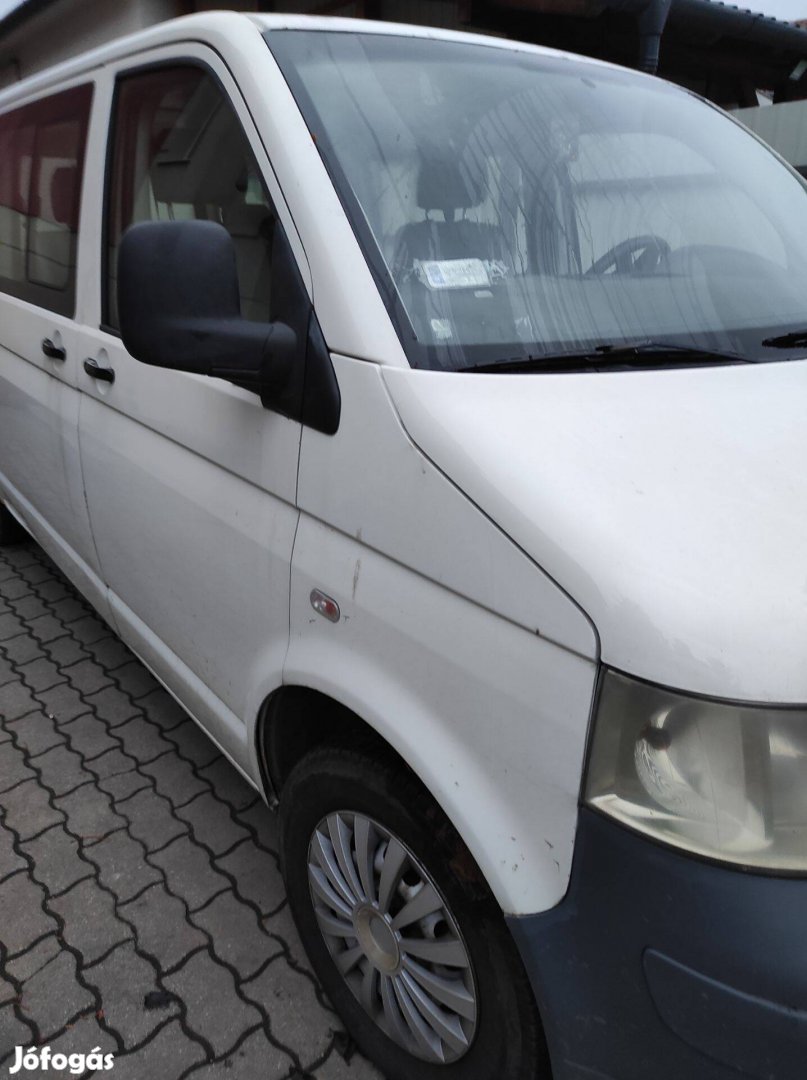 Volkswagen T 5 9fő