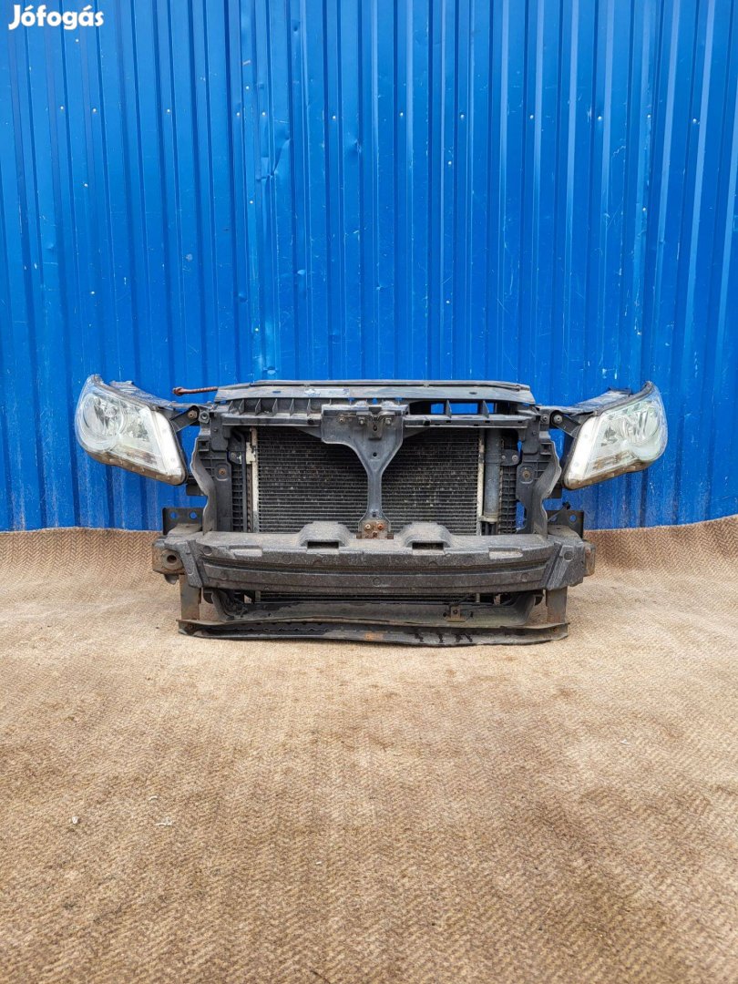 Volkswagen Tiguan gyári Hella 5N2941031C bal 5N2941032G jobb fényszóró