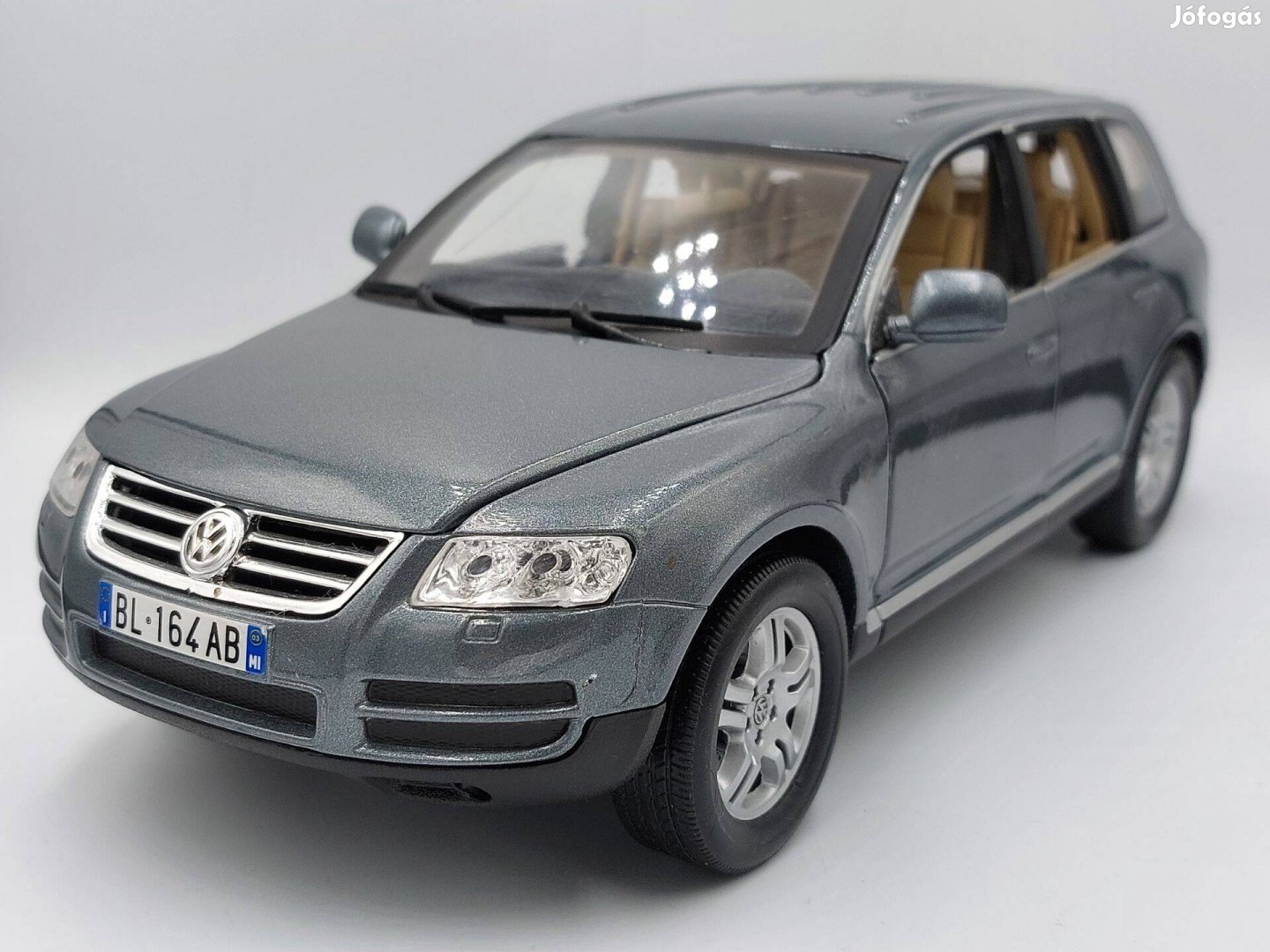 Volkswagen Touareg Bburago 1:18 1/18 modellautó