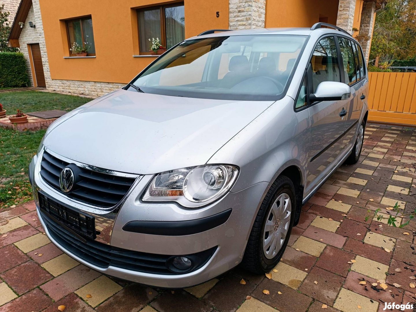 Volkswagen Touran 1.6 Conceptline Facelift mode...