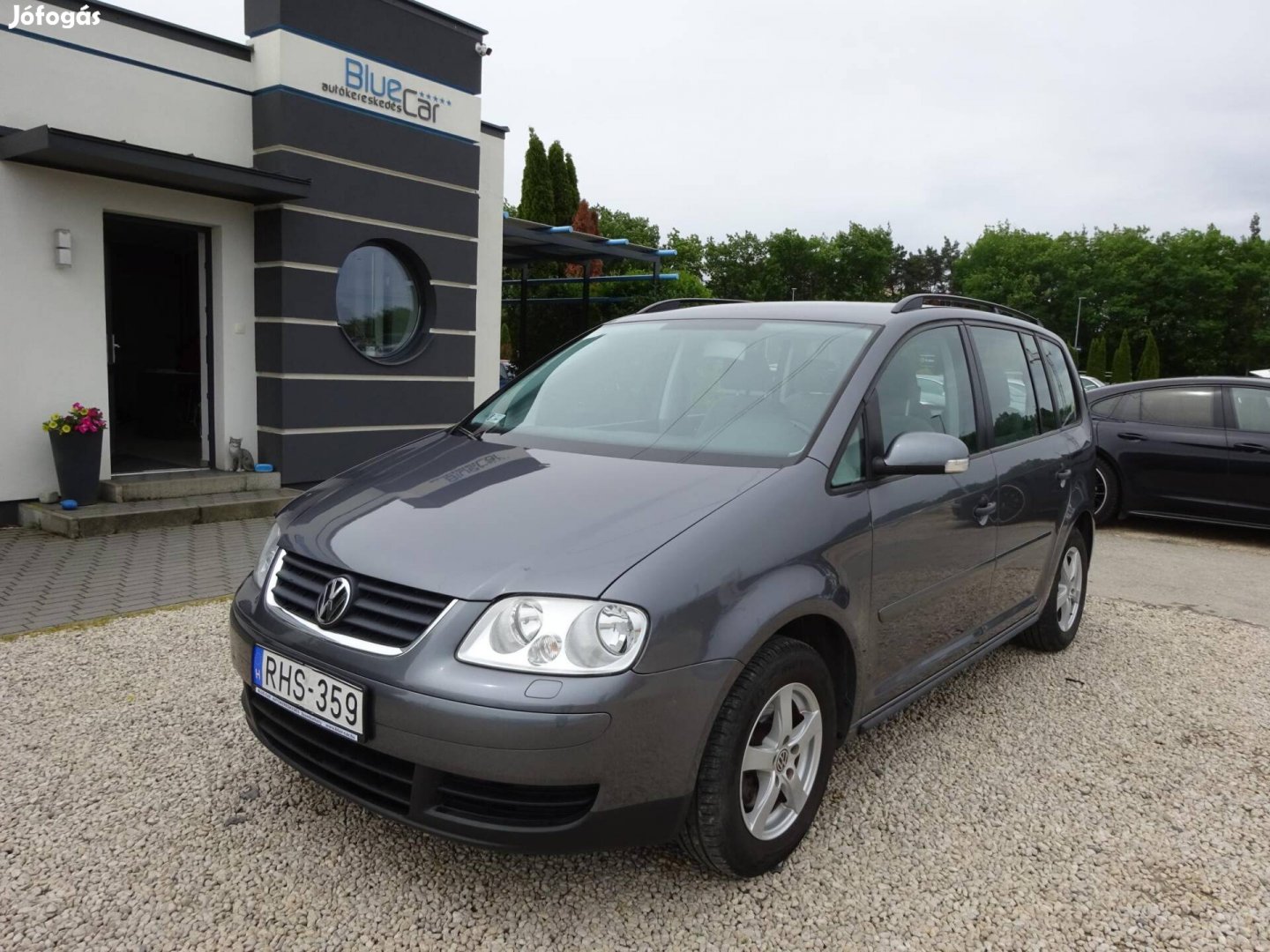 Volkswagen Touran 1.6 Conceptline Megbizható be...