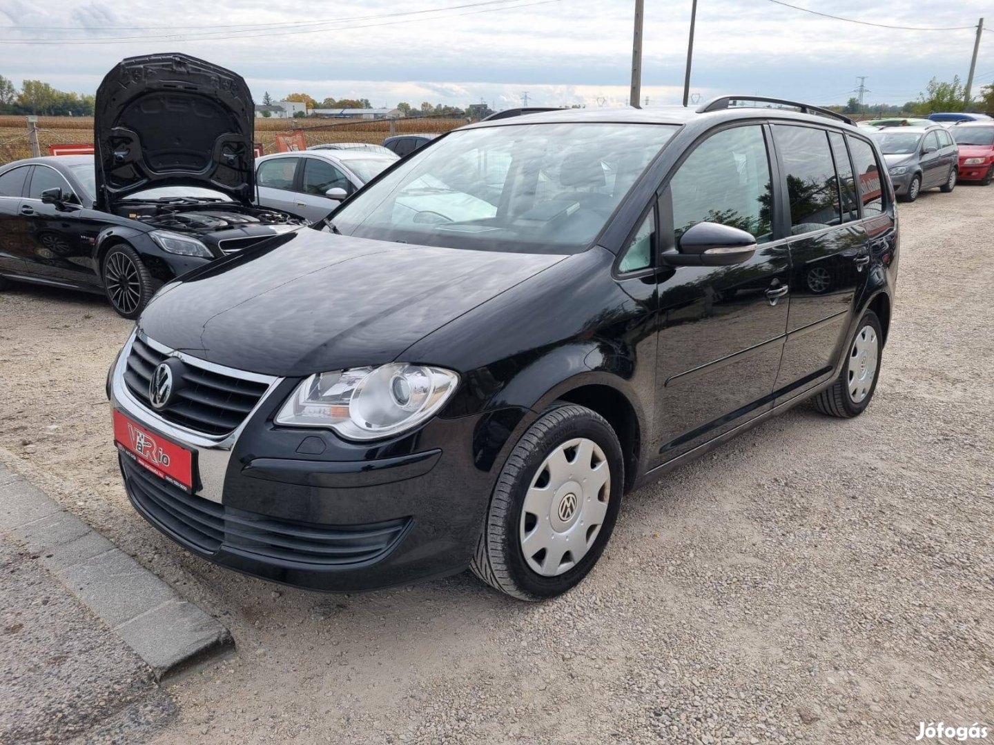 Volkswagen Touran 1.6 Trendline 7 személyes 3 é...
