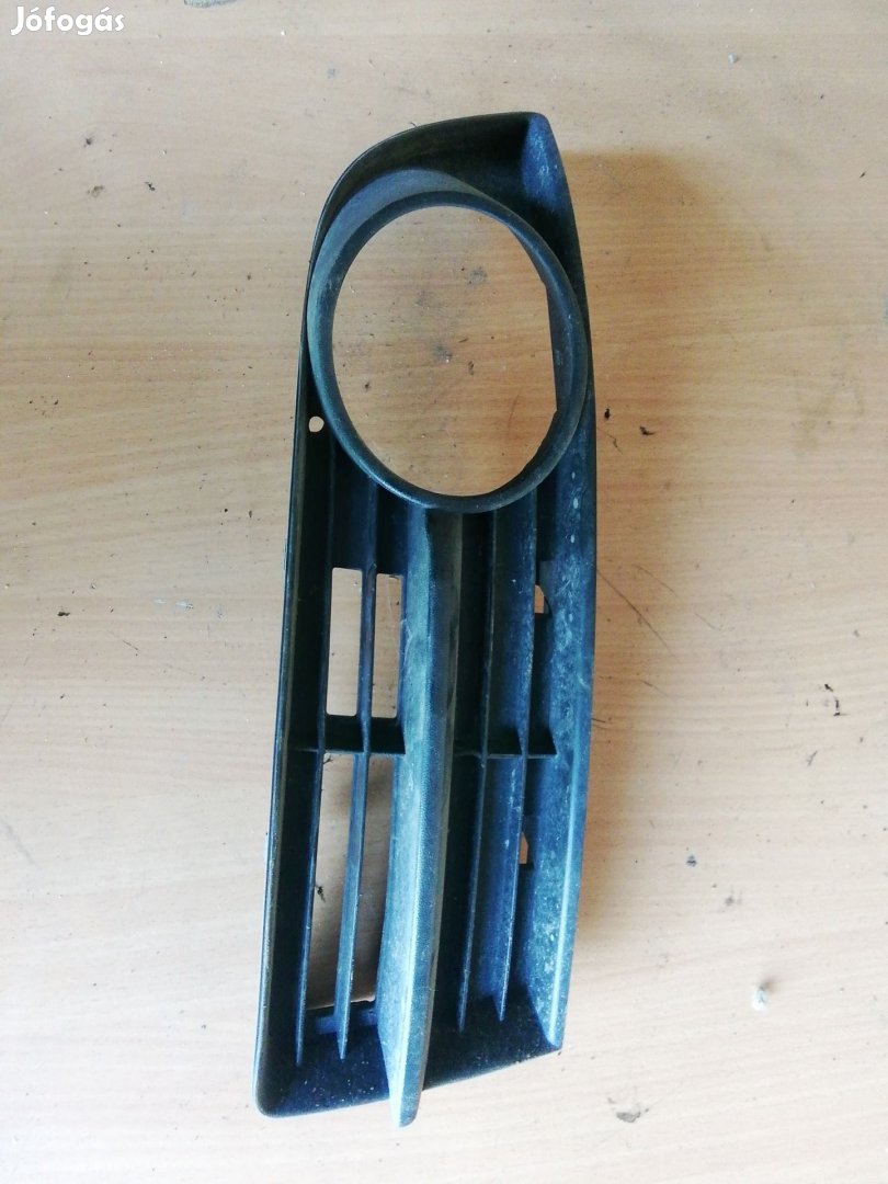 Volkswagen Touran 2005-2008 jobb első ködlámpa keret 1T0853666A