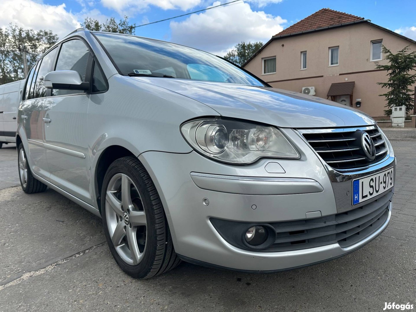 Volkswagen Touran 2.0 PD TDI Highline DSG