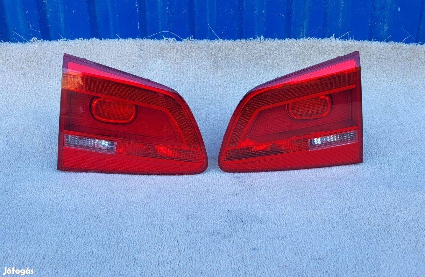 Volkswagen Touran bal 1T0945093A, jobb 1T0945094A hátsó belső lámpa