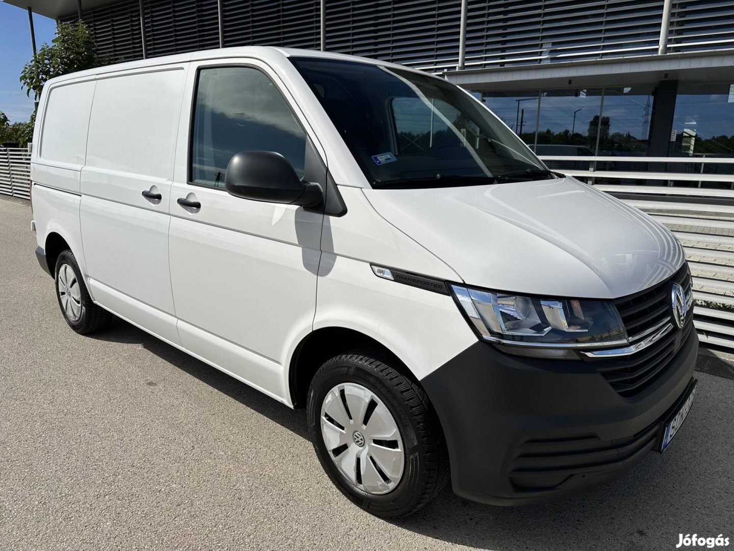 Volkswagen Transporter 2.0 TDi T6.1 RT (3 szemé...
