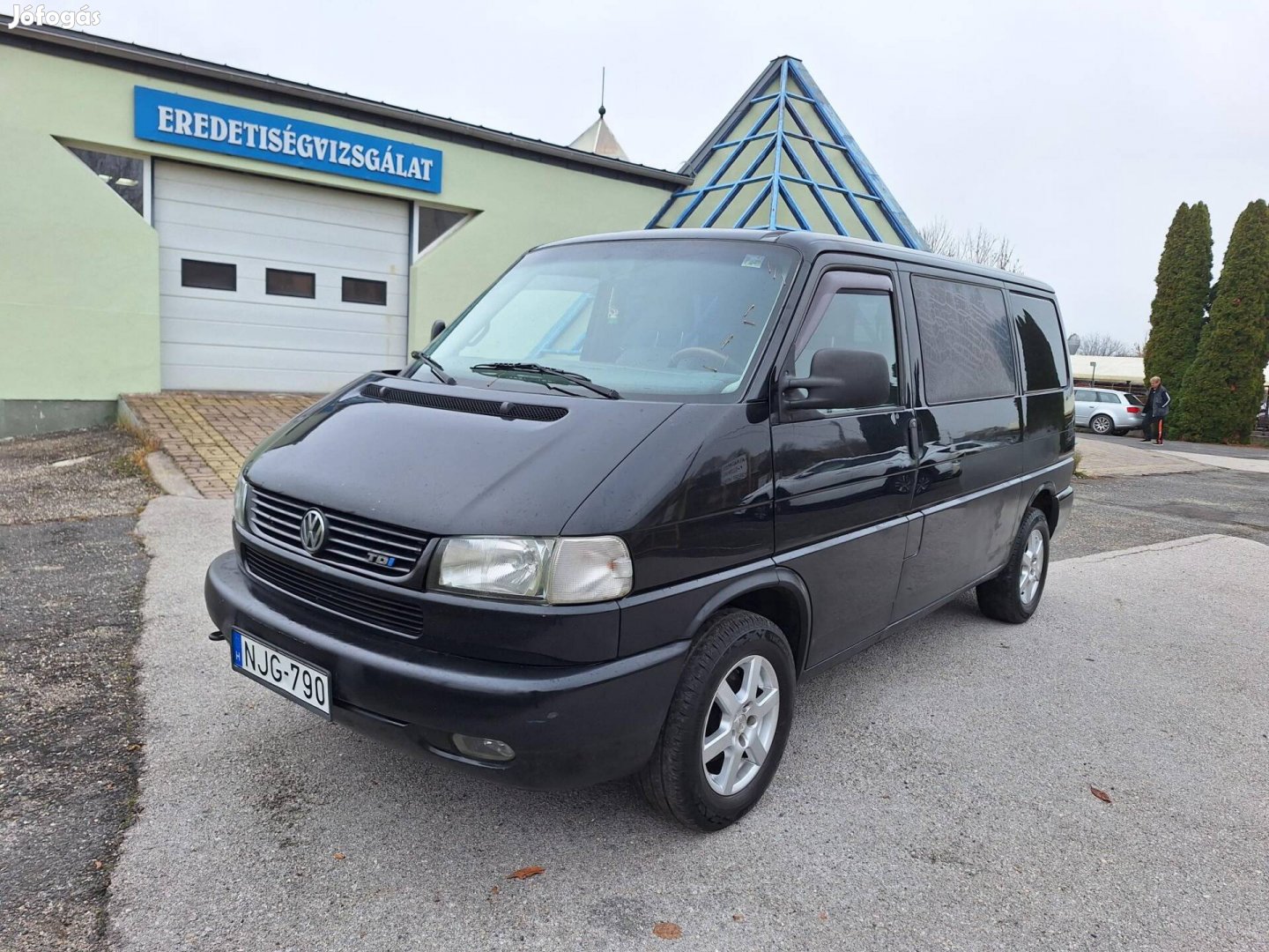 Volkswagen Transporter 2.5 7DA 1T2 5 Személyes...