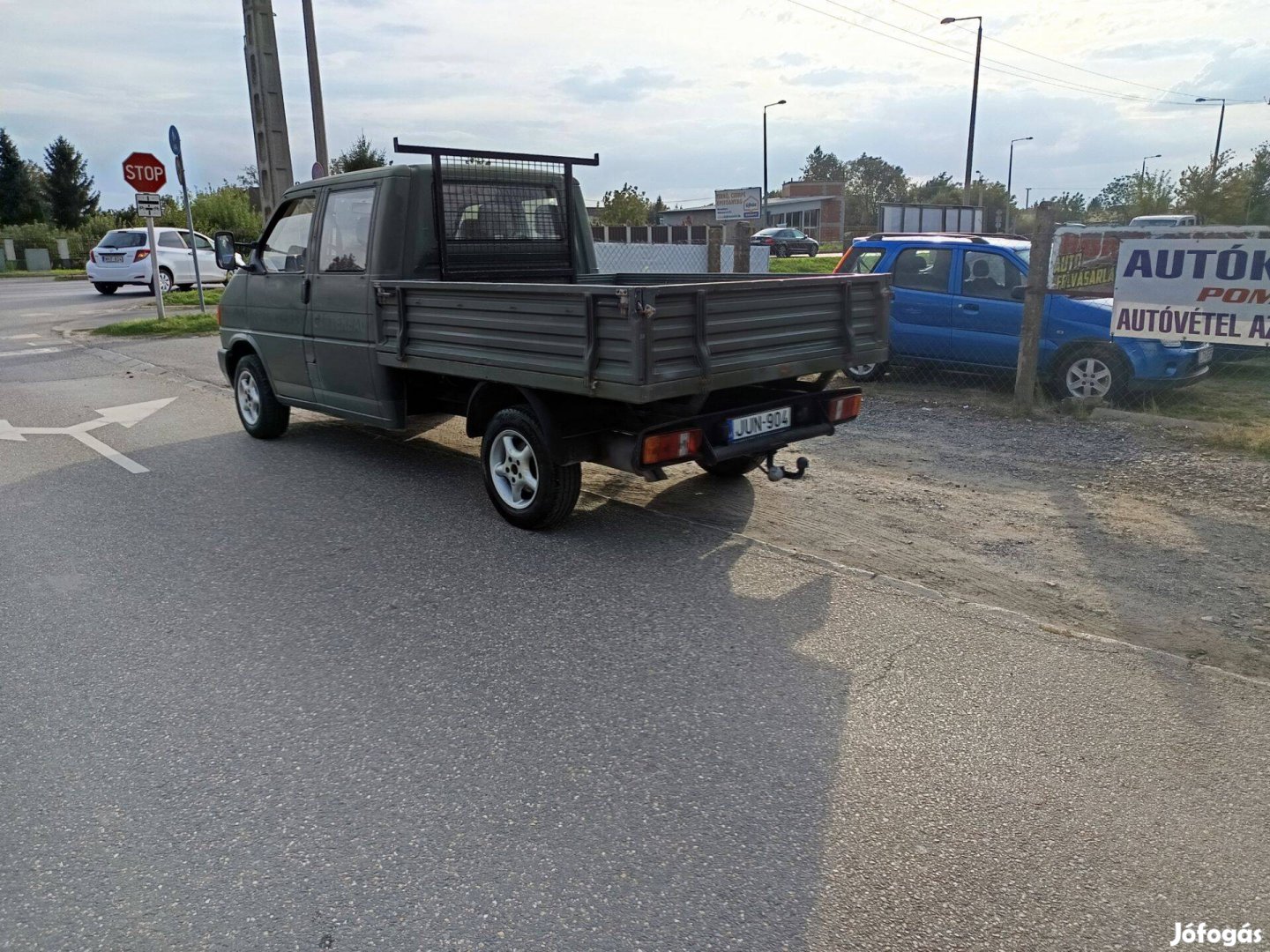 Volkswagen Transporter 5 Fős. 2.4 Diesel