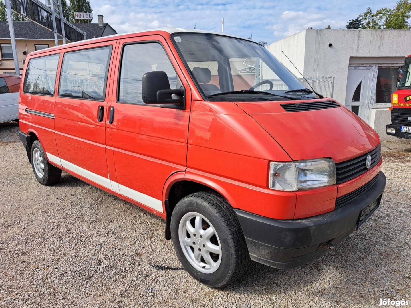 Volkswagen Transporter Caravelle 2.4 (9 személy...