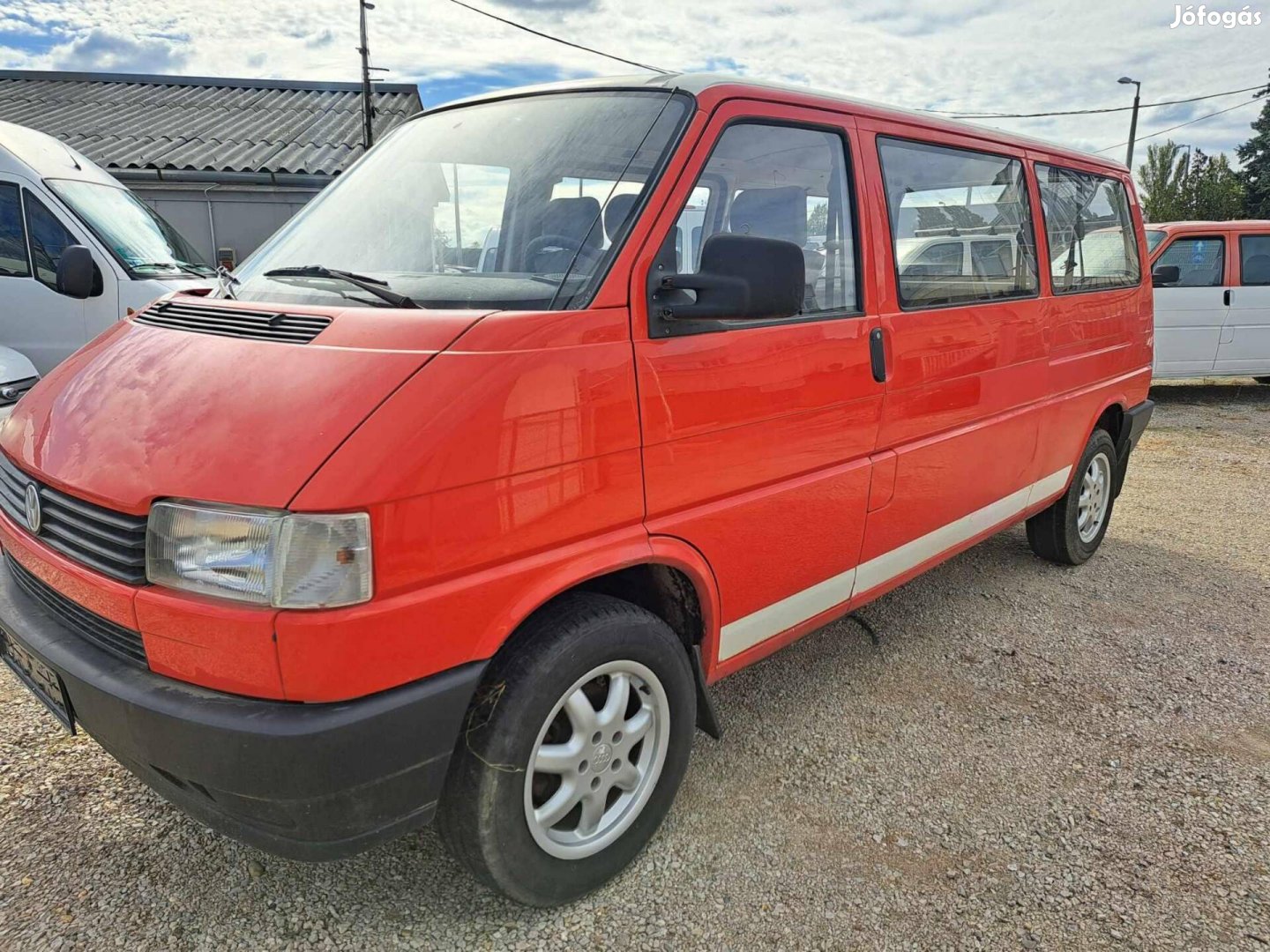 Volkswagen Transporter Caravelle 2.4 (9 személy...