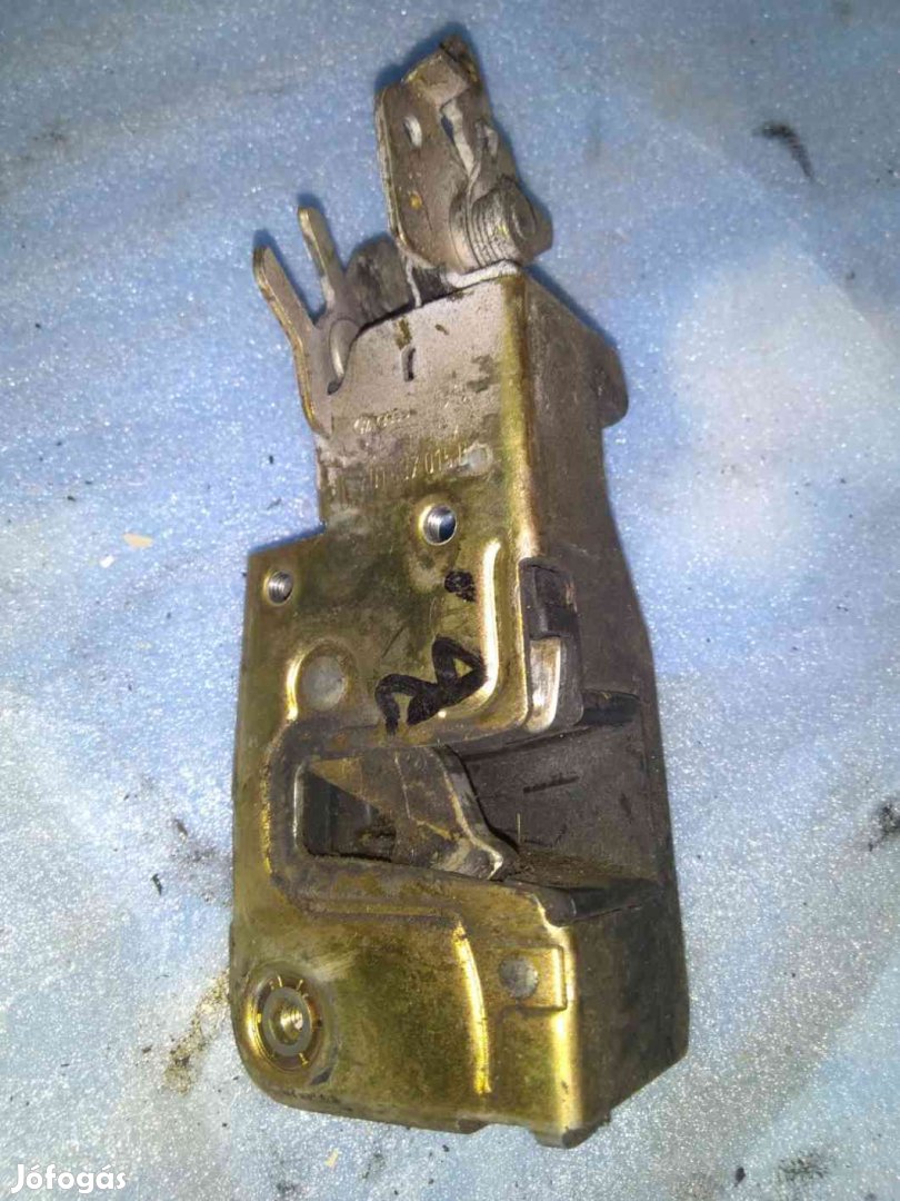 Volkswagen Transporter T4 91-03 Bal Első Ajtó Zárszerkezet
