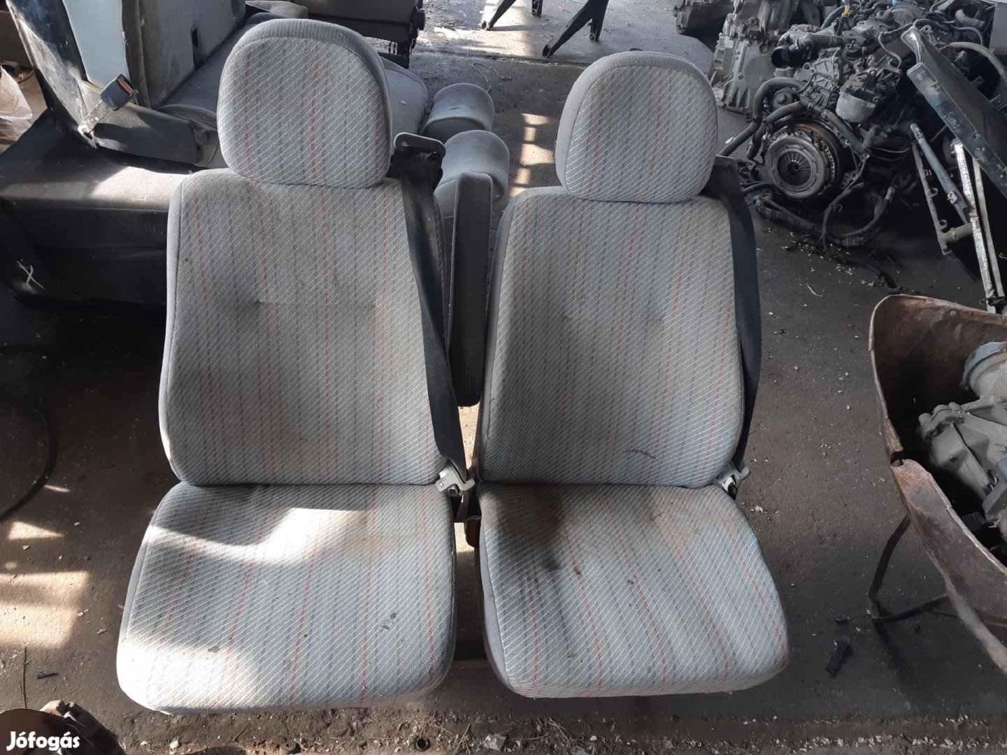 Volkswagen Transporter T4 91-03 Bal Hátsó Ülés