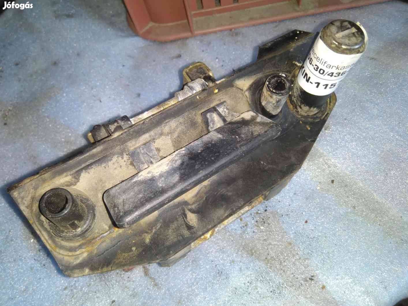 Volkswagen Transporter T4 91-03 Hátsó Felnyíló Ajtó Külső