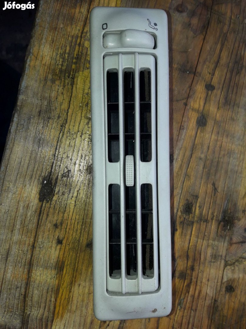 Volkswagen Transporter T4 91-03 Hátsó Szellőző