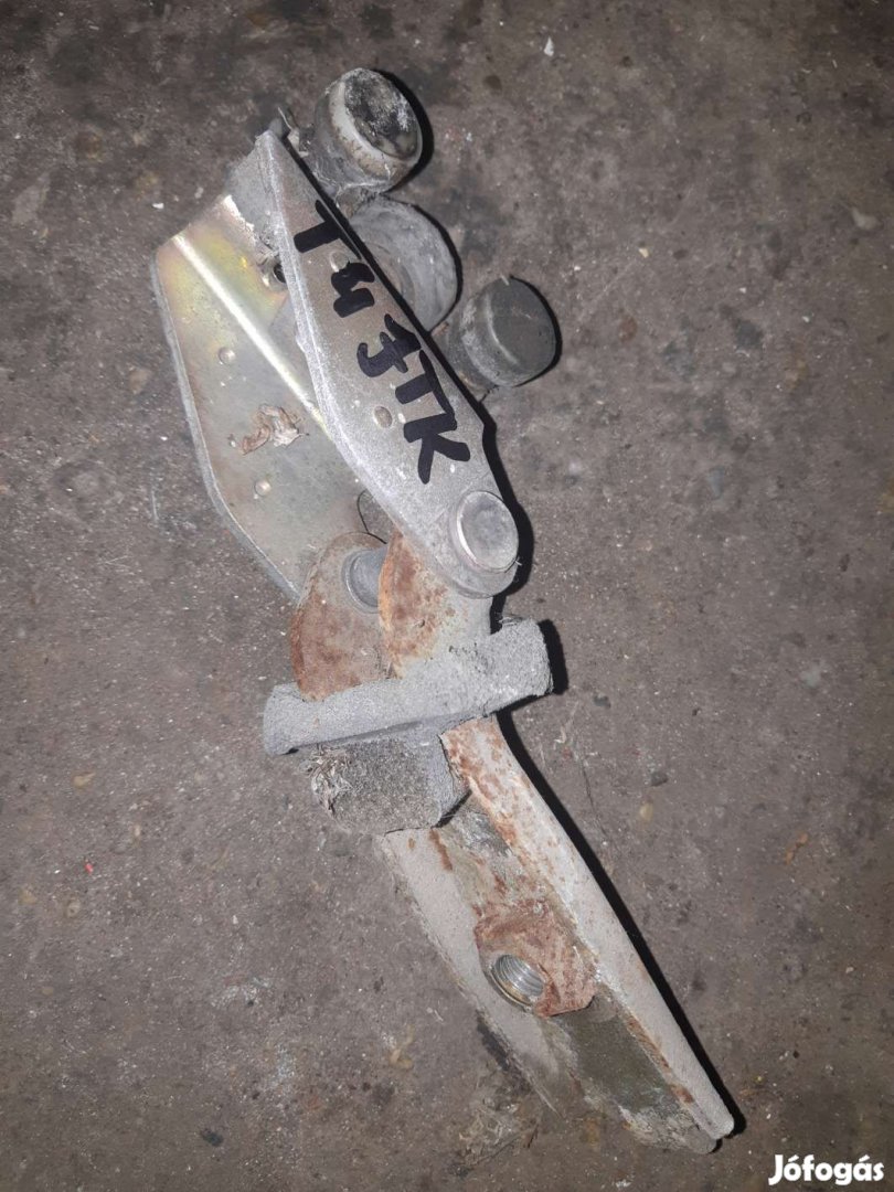 Volkswagen Transporter T4 91-03 Jobb Tolóajtó Középső Görgő