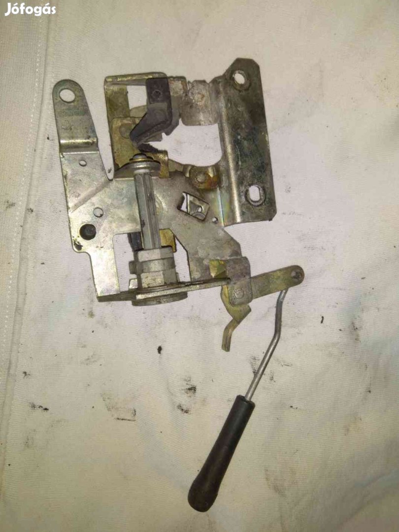 Volkswagen Transporter T4 91-03 Jobb Tolóajtó Zárszerkezet