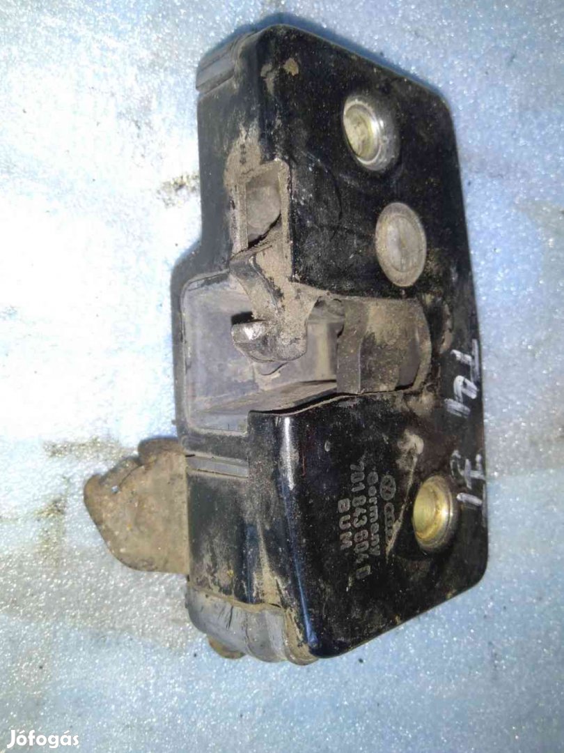 Volkswagen Transporter T4 91-03 Jobb Tolóajtó Zárszerkezet