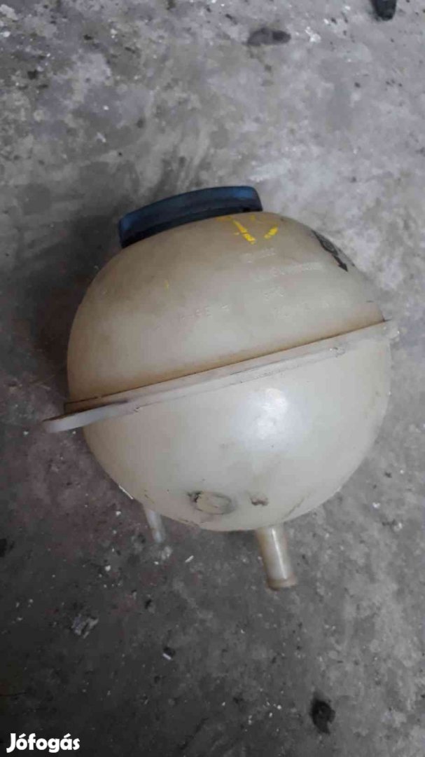 Volkswagen Transporter T4 91-03 Kiegyenlítő Tartály