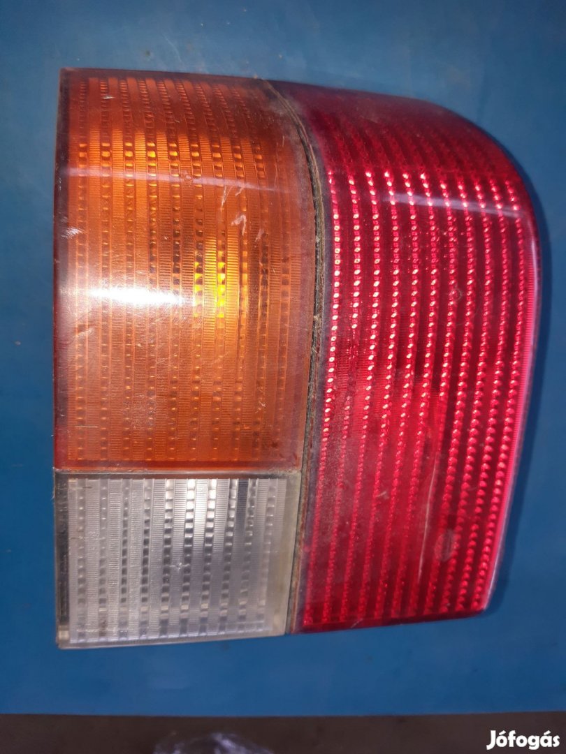 Volkswagen Transporter T4 91-96 Bal Hátsó Lámpabúra