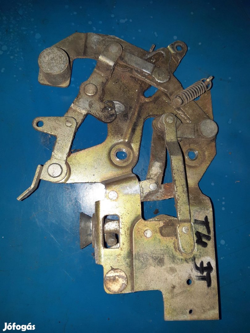 Volkswagen Transporter T4 91-96 Jobb Tolóajtó Zárszerkezet