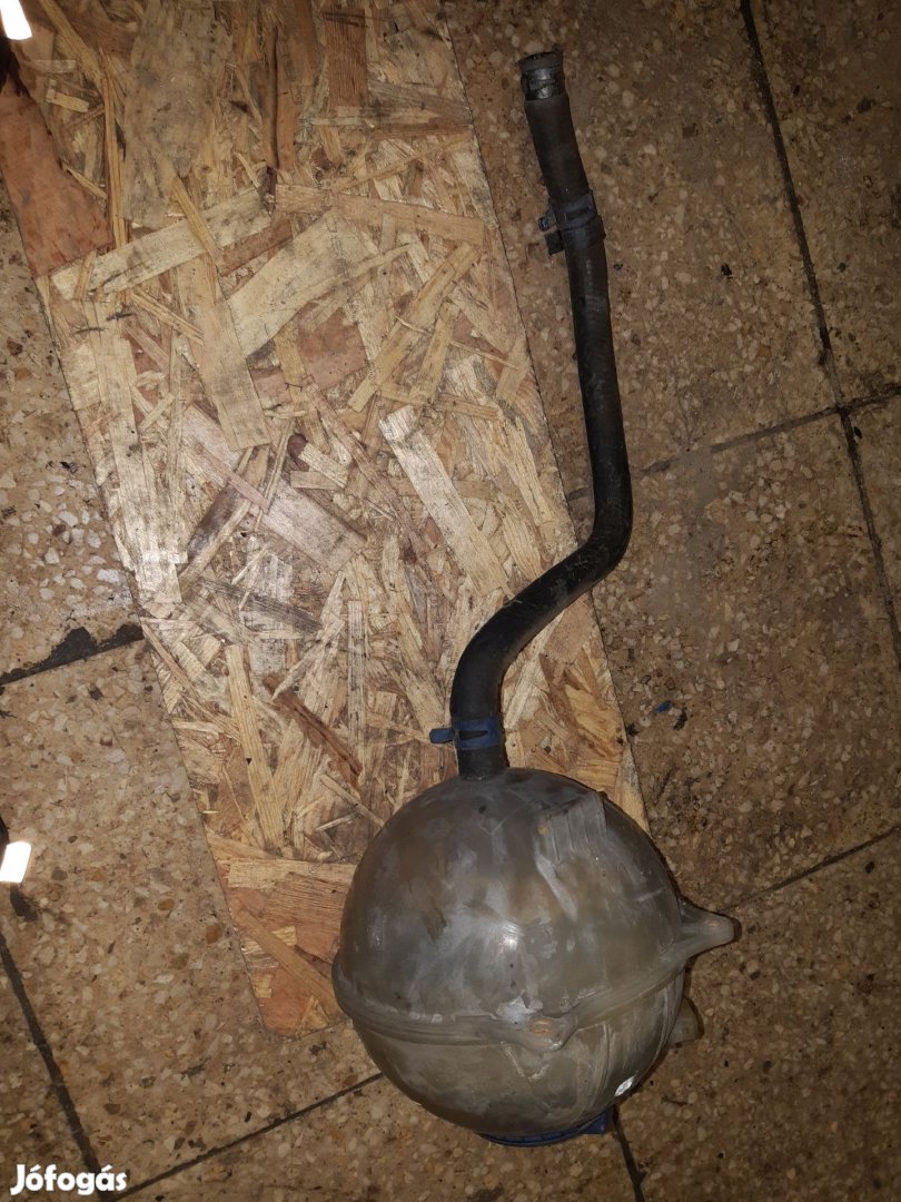 Volkswagen Transporter T4 91-96 Kiegyenlítő Tartály