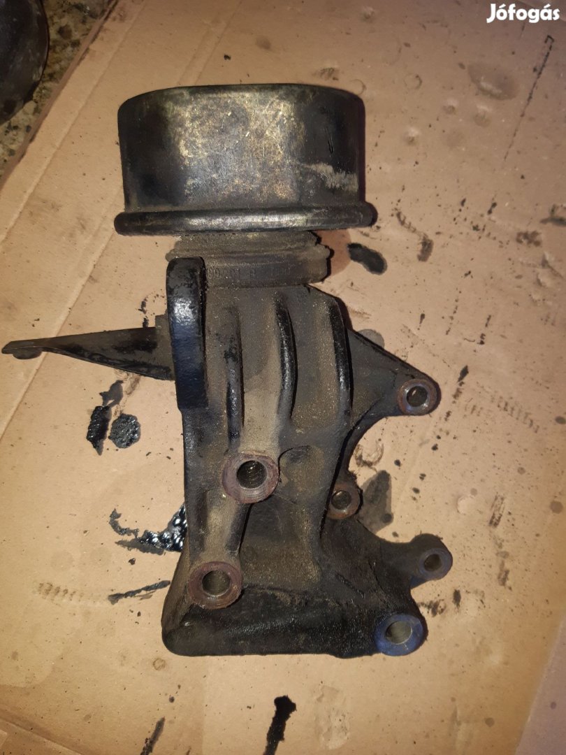 Volkswagen Transporter T4 91-96 Motortartó Bak