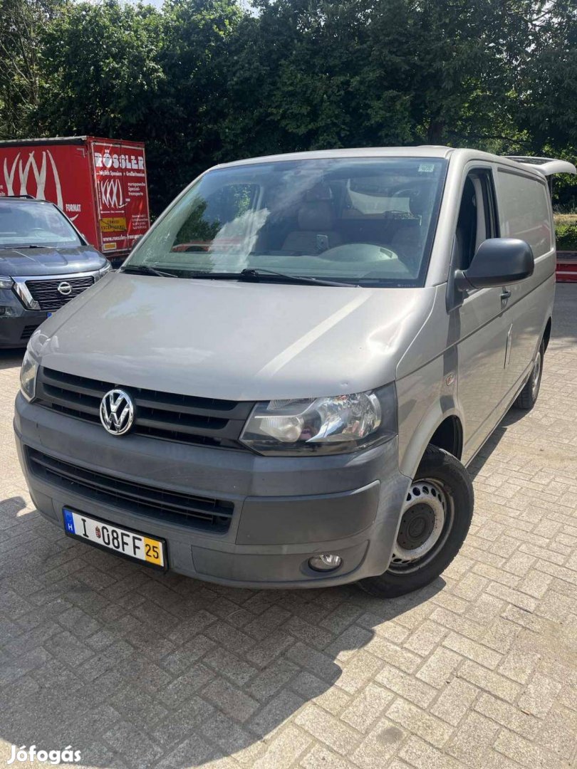 Volkswagen Transporter T5 2.0 CR TDI Bluemotion