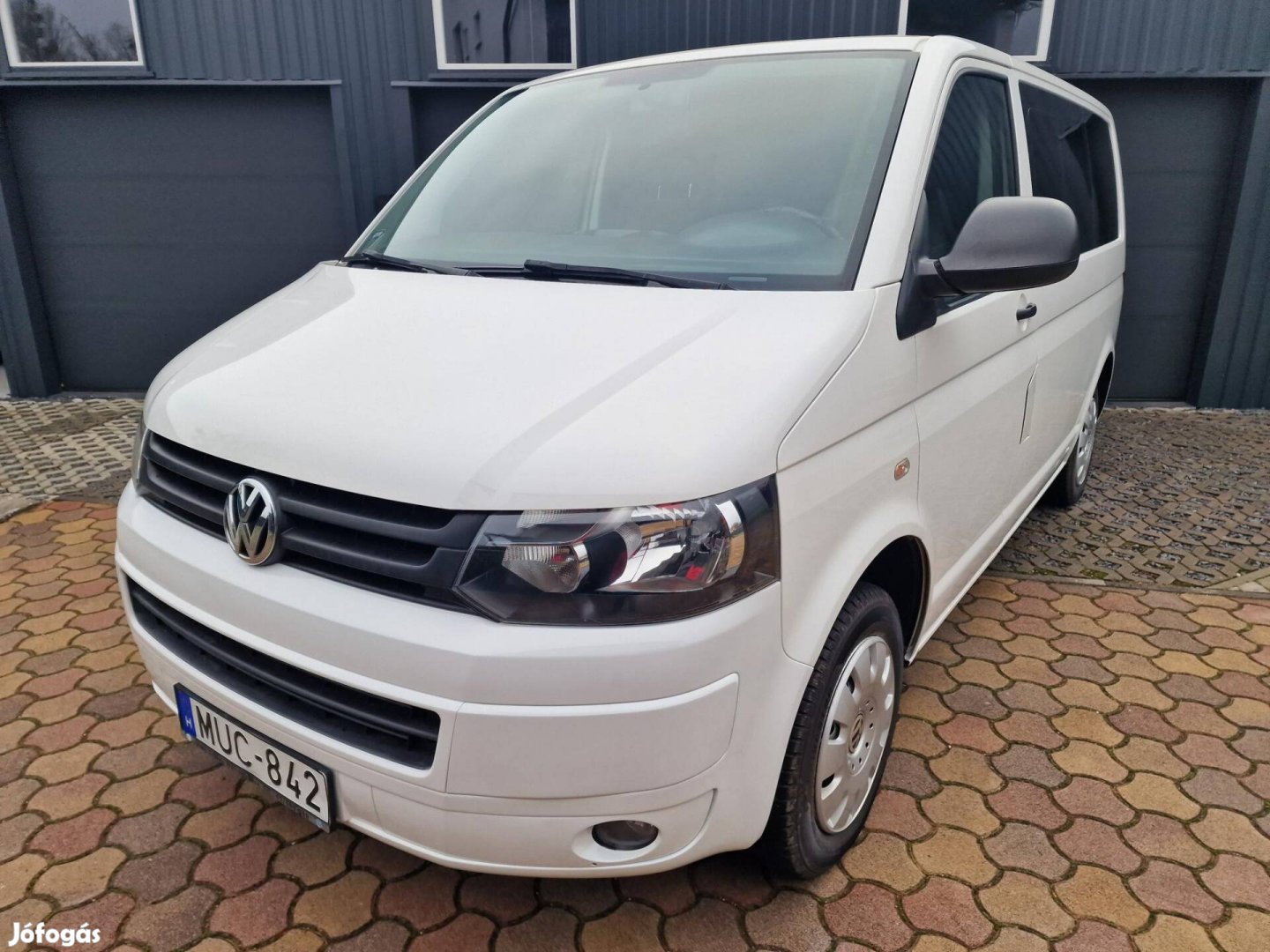 Volkswagen Transporter T5 Caravelle 2.0 CR TDI...