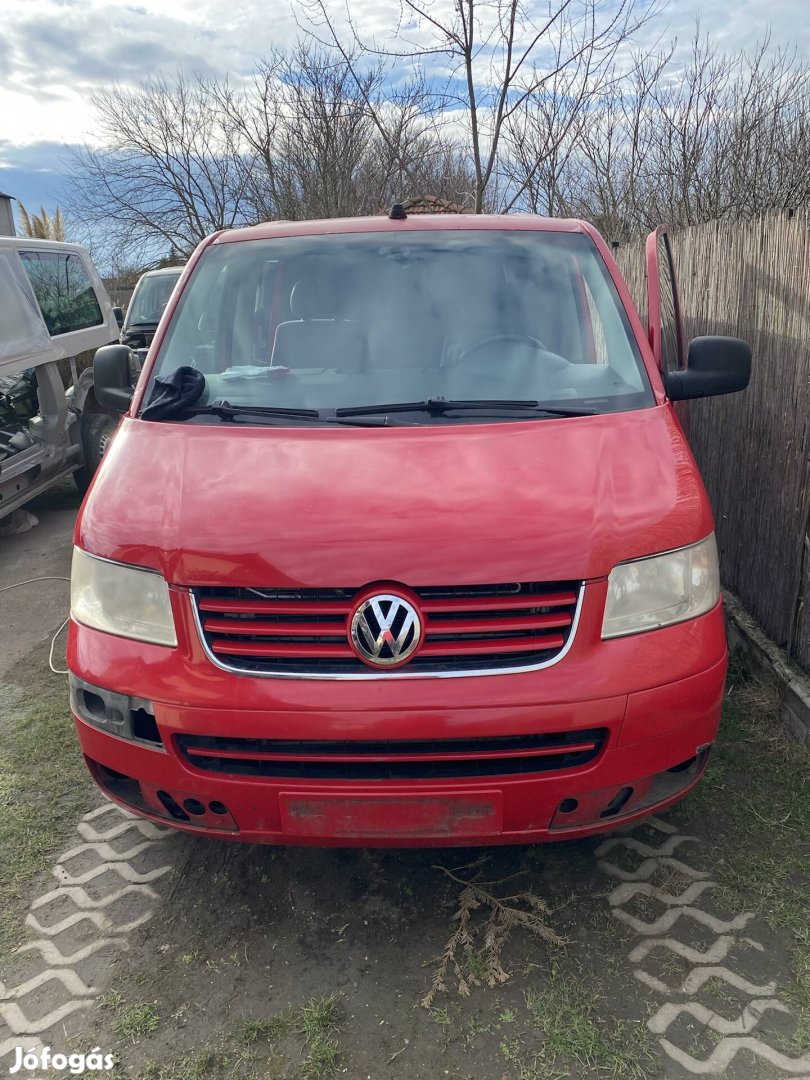 Volkswagen Transporter T5 alkatrészek