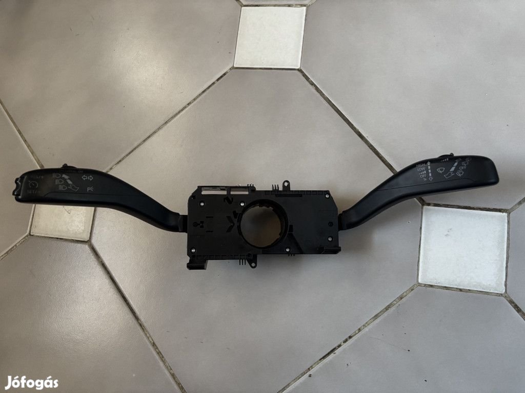 Volkswagen Transporter T5 kormánykapcsoló 6Q0953503FE