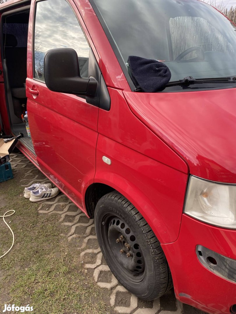 Volkswagen Transporter T5 szép sárvédők