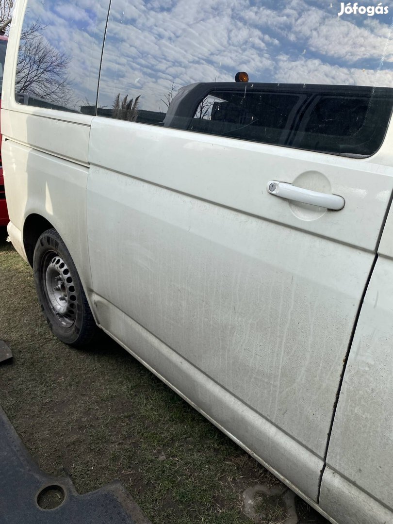 Volkswagen Transporter T5 tolóajtó