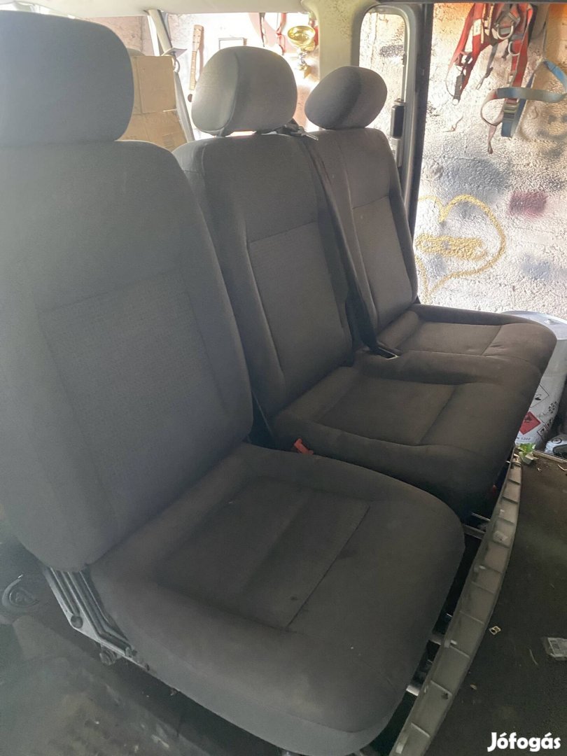 Volkswagen Transporter T5 ülések
