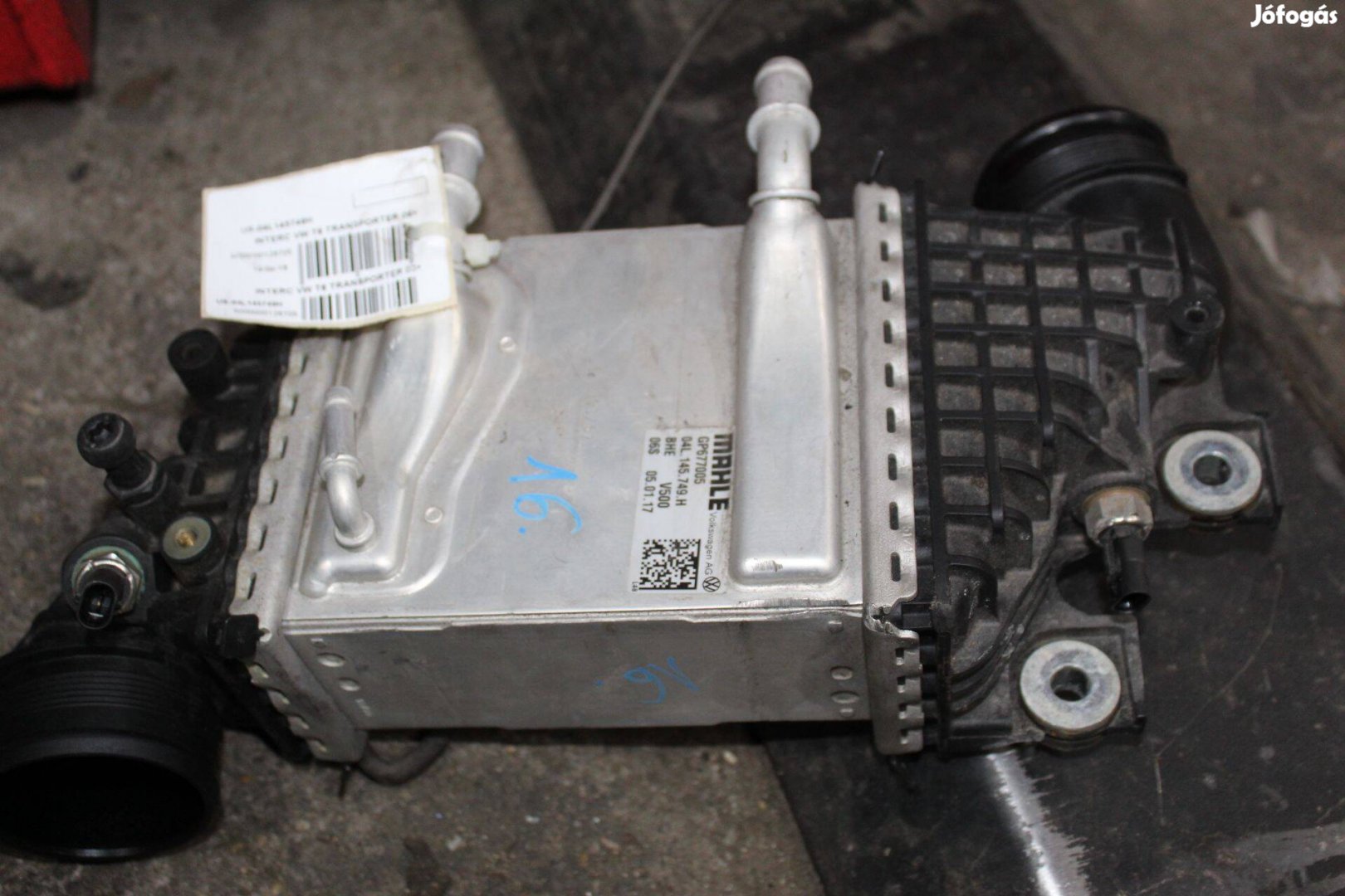Volkswagen Transporter T6 2009 intercooler hűtő 04L145749H (16)