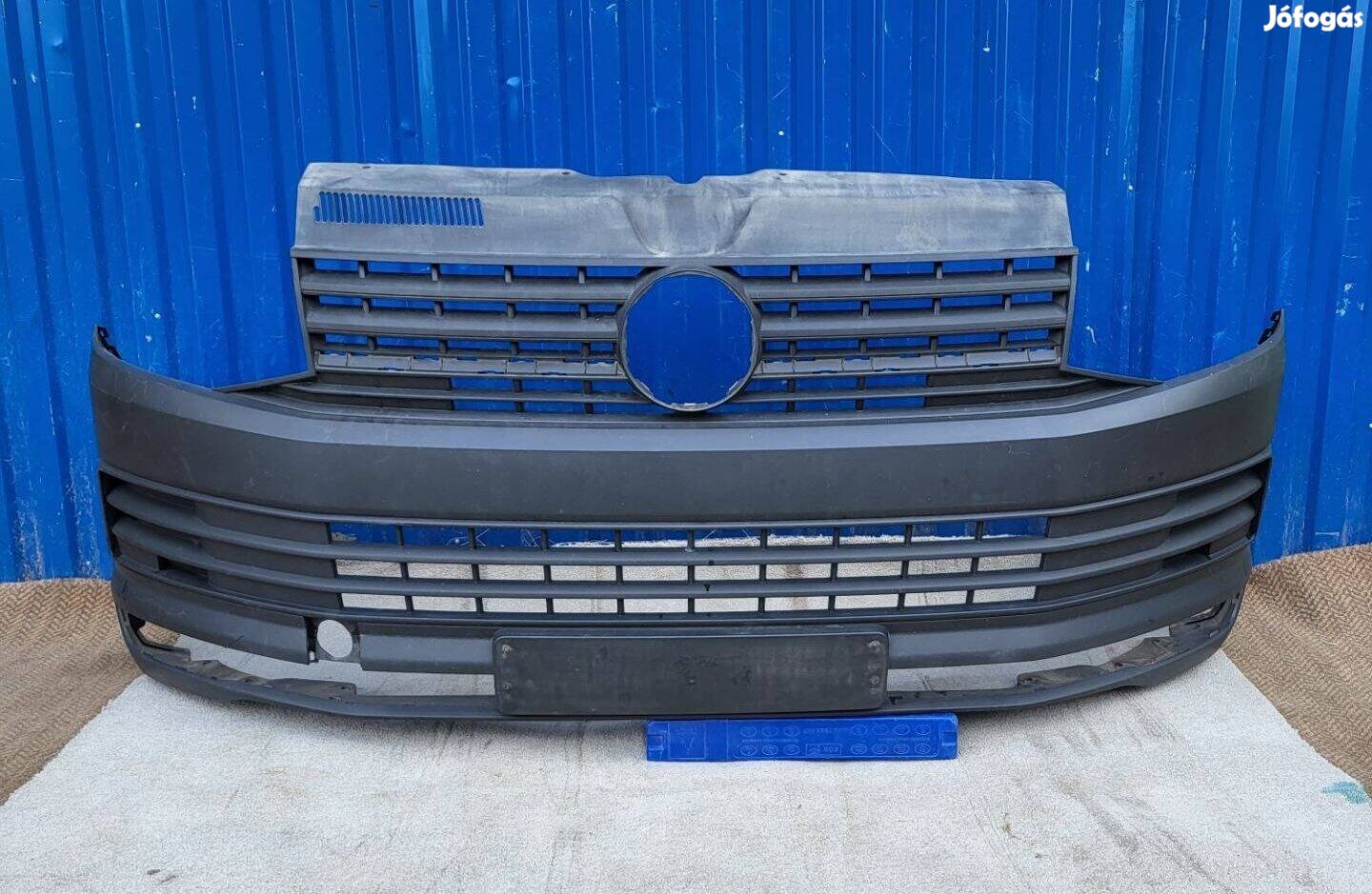 Volkswagen Transporter T6 gyári 7E0807221D első lökhárító