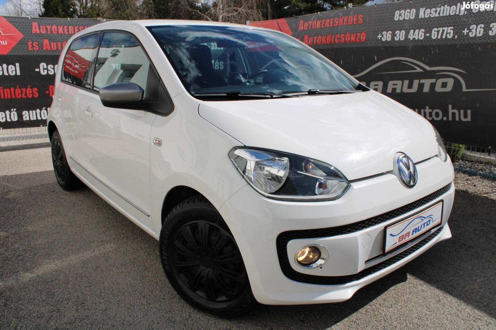 Volkswagen UP Up! 1.0 White Up! /Navigáció/Ülés...