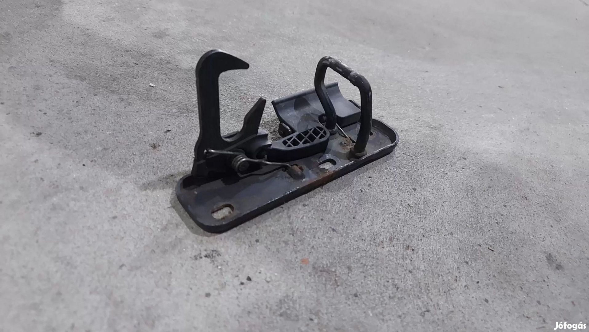 Volkswagen VW Golf 5 V Motorháztető zár zárszerkezet