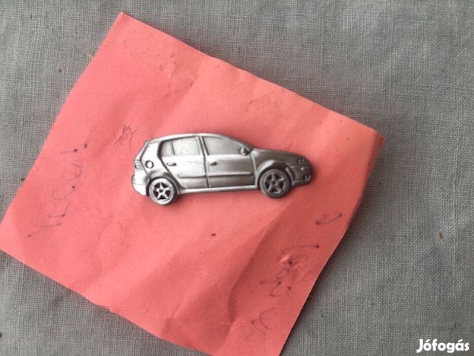 Volkswagen VW Golf kitűző
