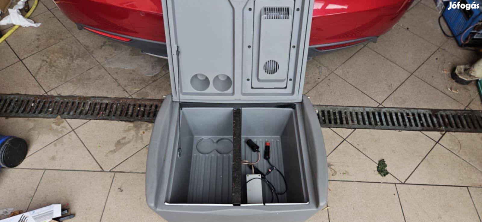 Volkswagen VW transporter T4 Multivan Caravelle gyári hűtőbox