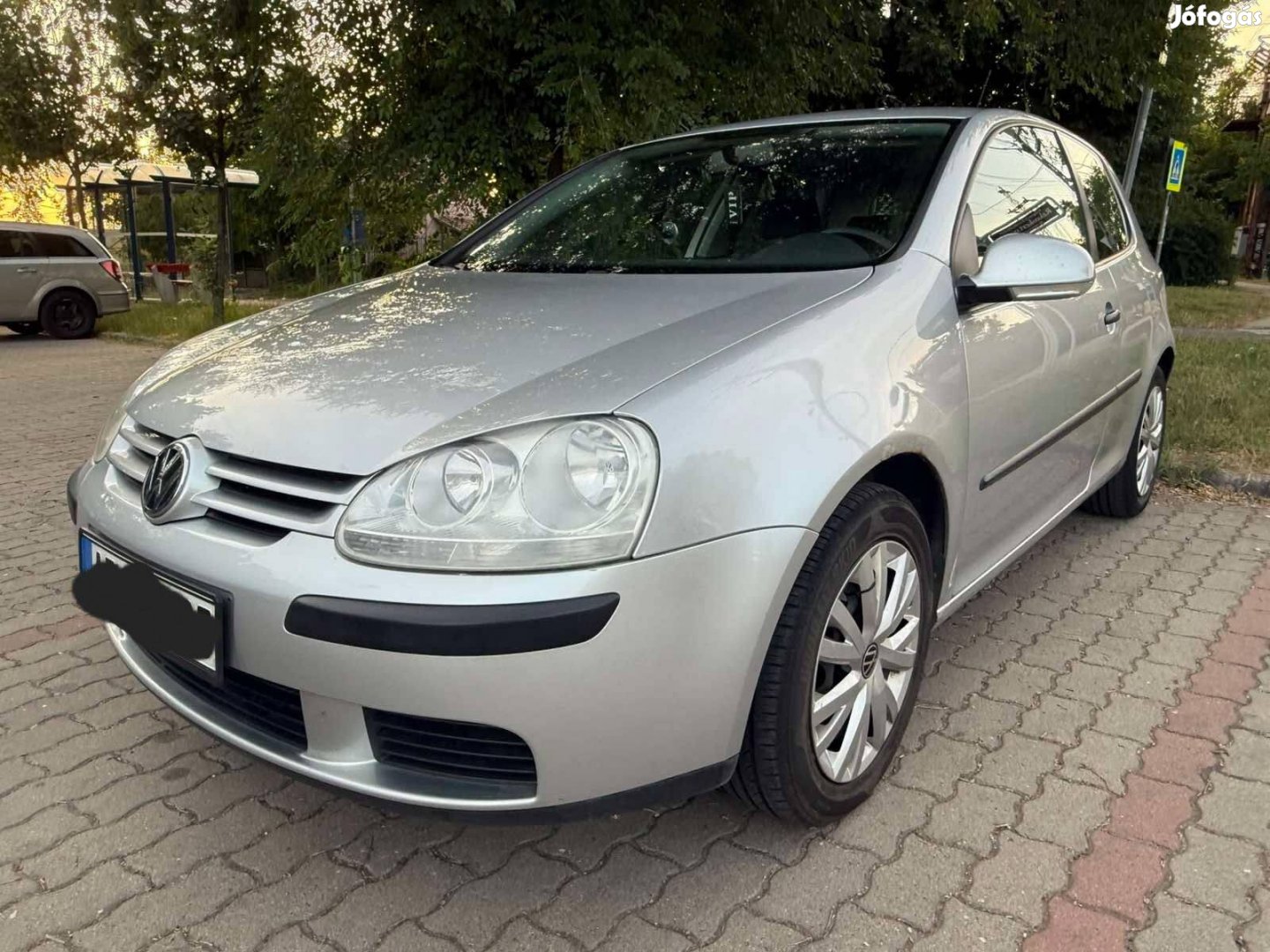 Volkswagen V Golf