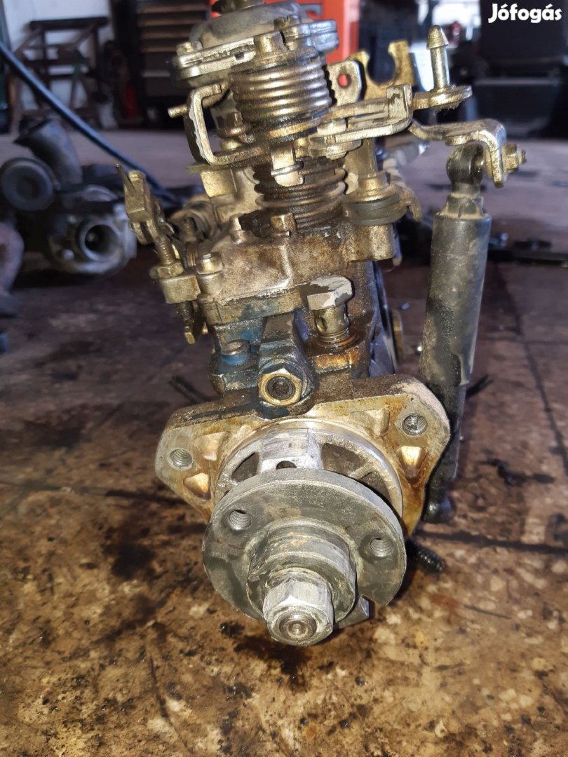 Volkswagen Vento Adagoló