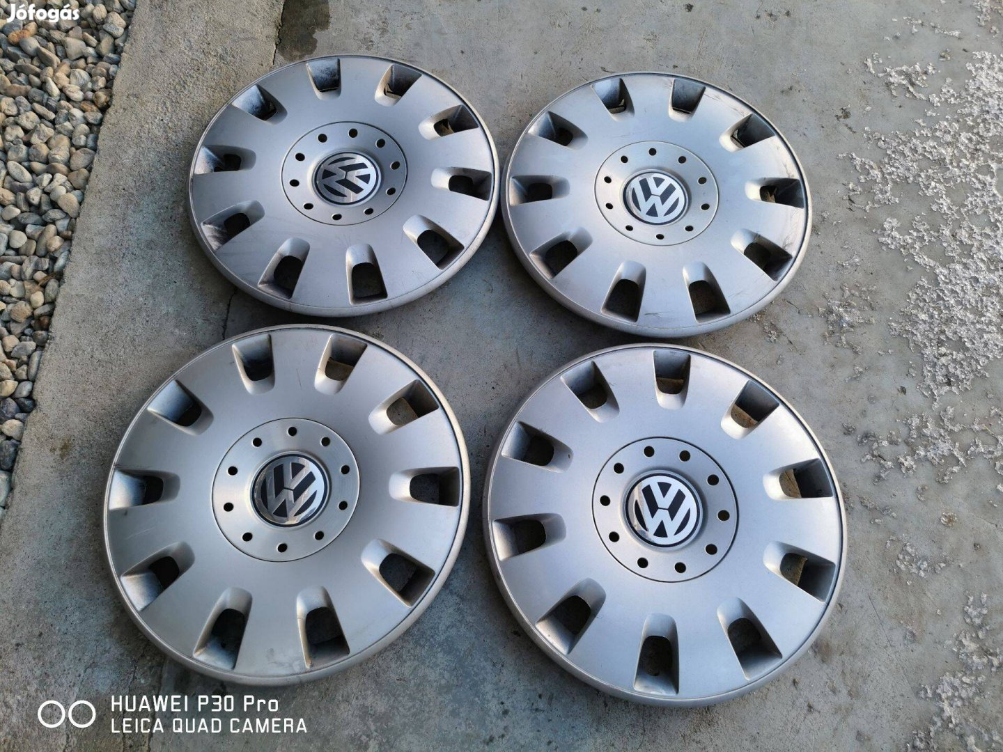 Volkswagen Vw gyári 16" dísztárcsa