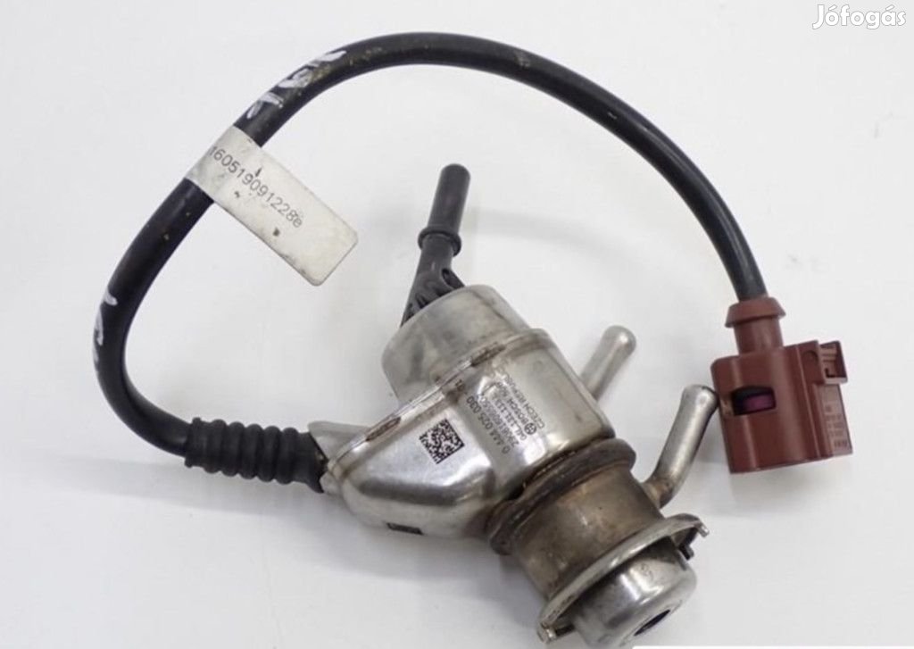 Volkswagen, Audi 2.0 TDI adblue befecskendező 04L131113L