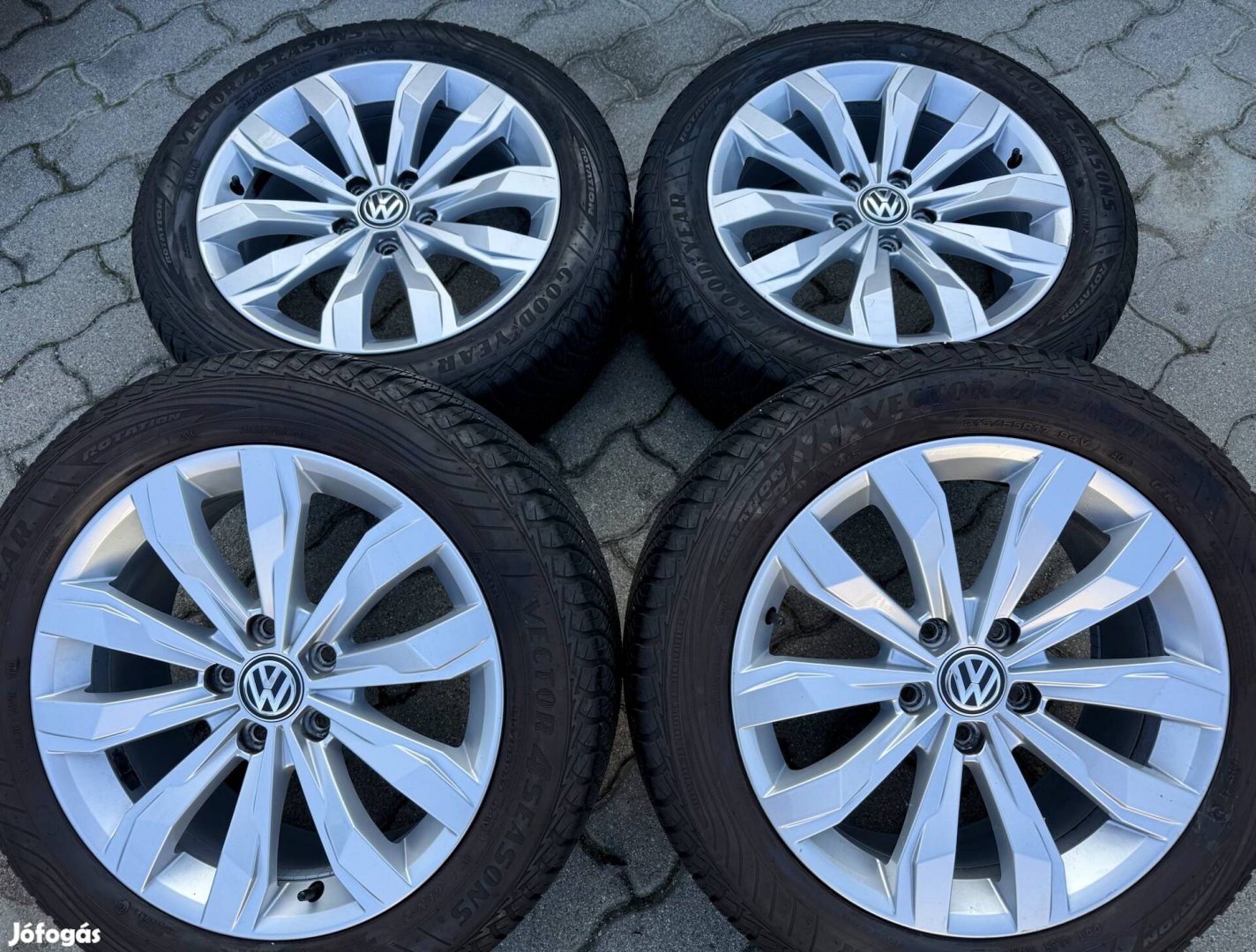 Volkswagen alufelni 17" Négyévszakos! Superb passat b8 alufelni 17"