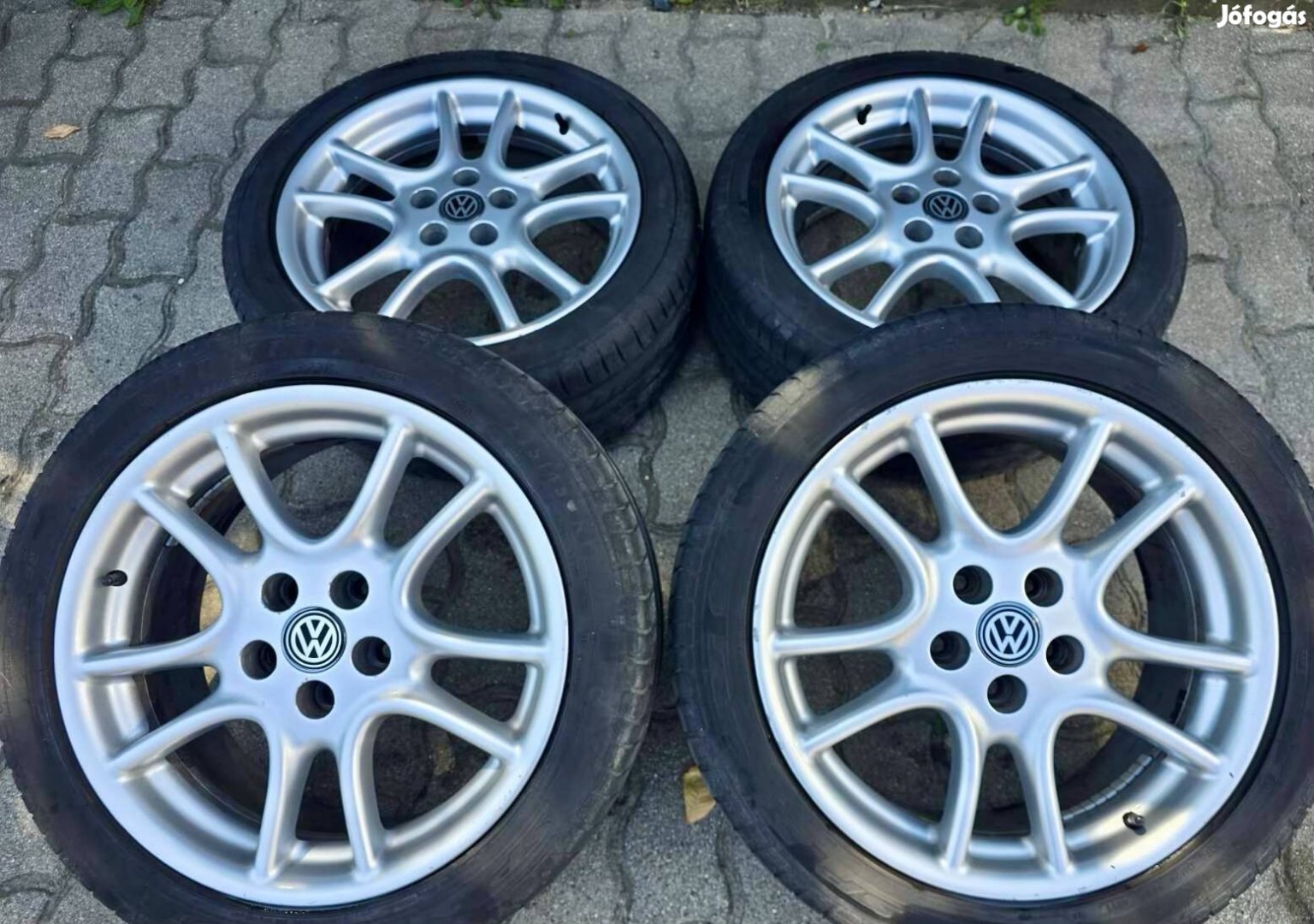 Volkswagen alufelni 17" nyári gumi! Passat golf Skoda Audi 17"