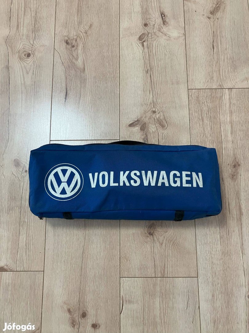 Volkswagen autós, kötelező táska