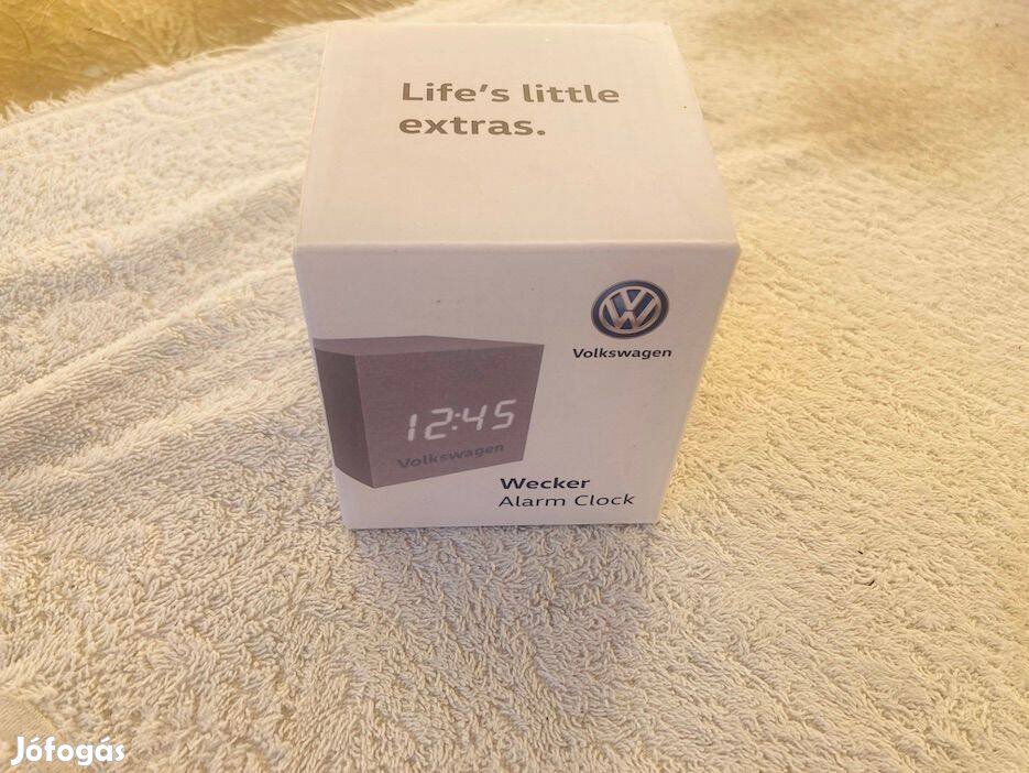 Volkswagen digitális asztali kocka vekker, design ébresztőóra