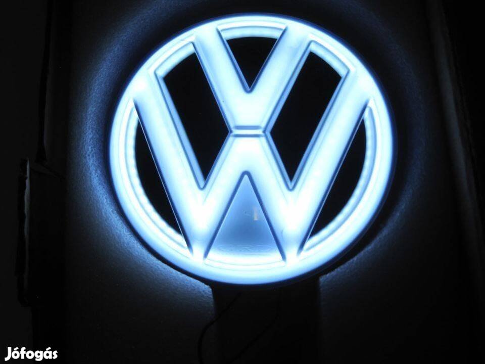 Volkswagen dinamikus led hűtőrács embléma