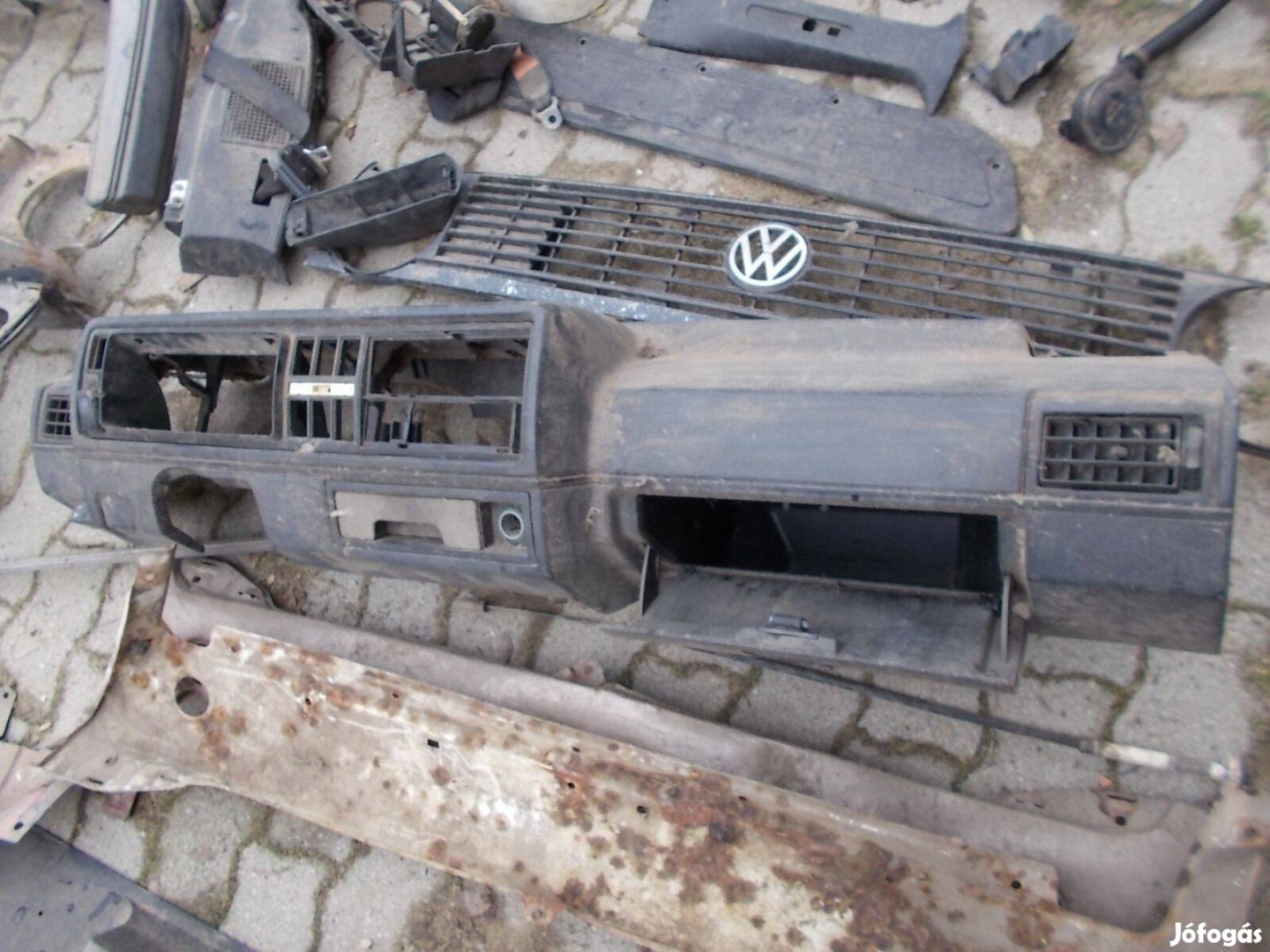 Volkswagen golf II műszerfal debreceni átadás